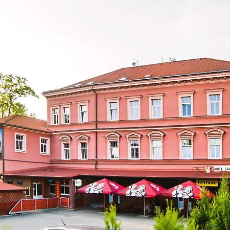 Grand Hotel Jaroměř Esterno foto